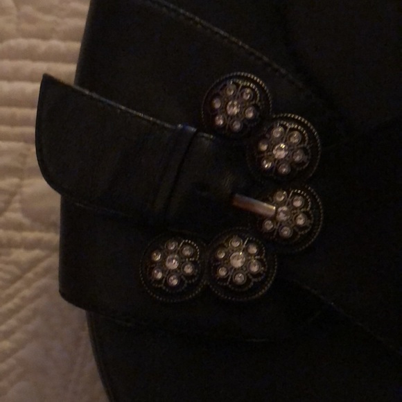 Apostrophe sandals - Picture 4 of 5